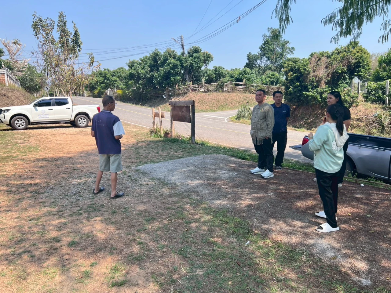 ลงพื้นที่ติดตามงานปรับปรุงอาคารผู้สูงอายุ บ้านปางส้าน หมู่ที่ 5 ตำบลดงดำ