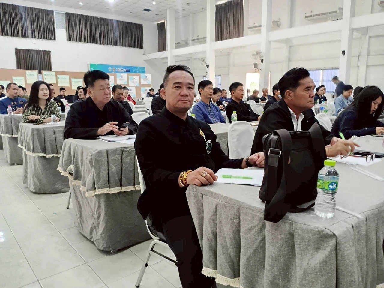 เข้าร่วมเวทีรับฟังความคิดเห็นเกี่ยวกับการกระจายอำนาจและการพัฒนากฎหมายระดับจังหวัด ณ ห้องประชุมองค์การบริหารส่วนจังหวัดลำพูน