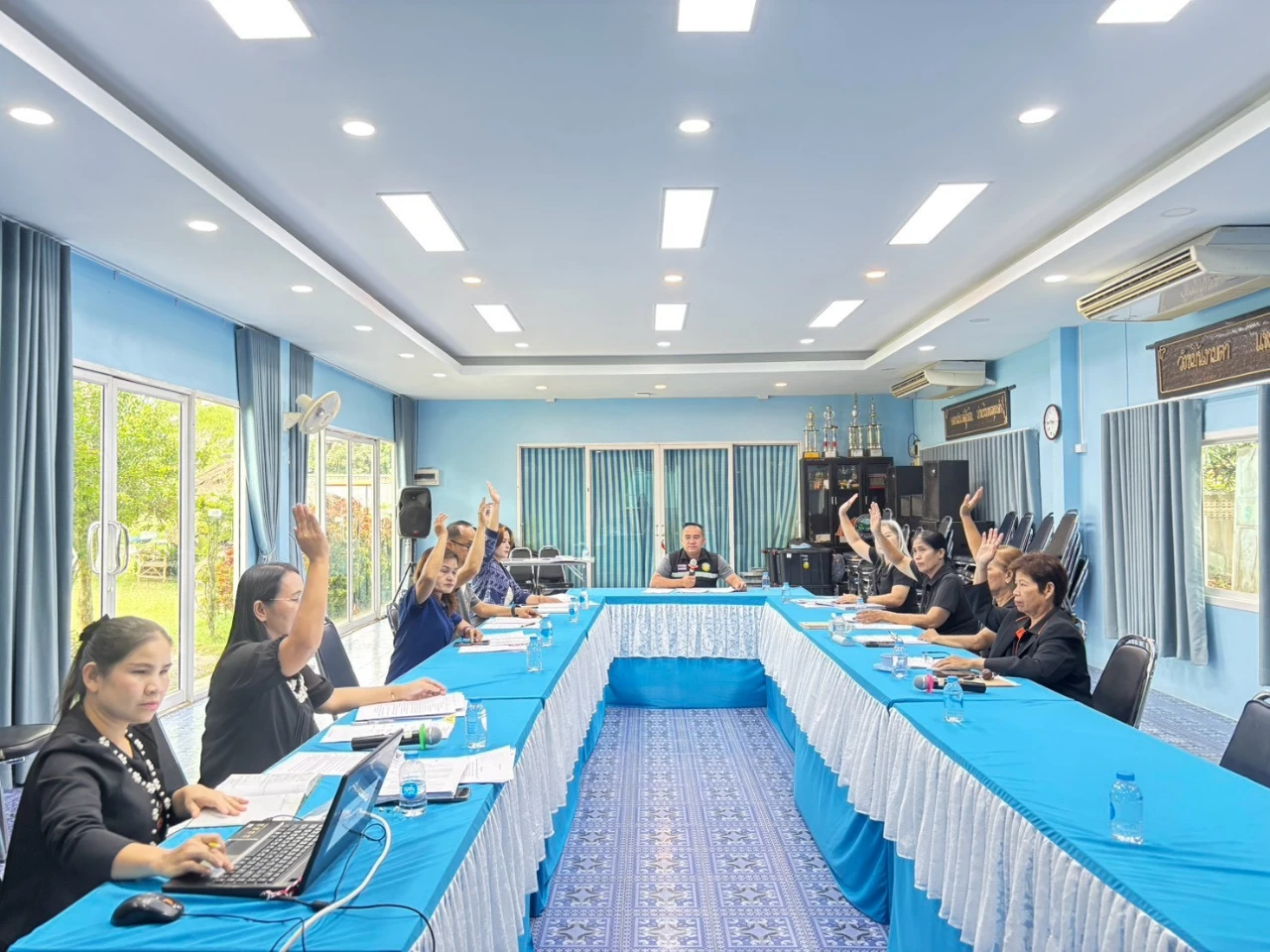 การประชุมคณะกรรมการช่วยเหลือประชาชน ของเทศบาลตำบลดงดำ ครั้งที่ 2/2569