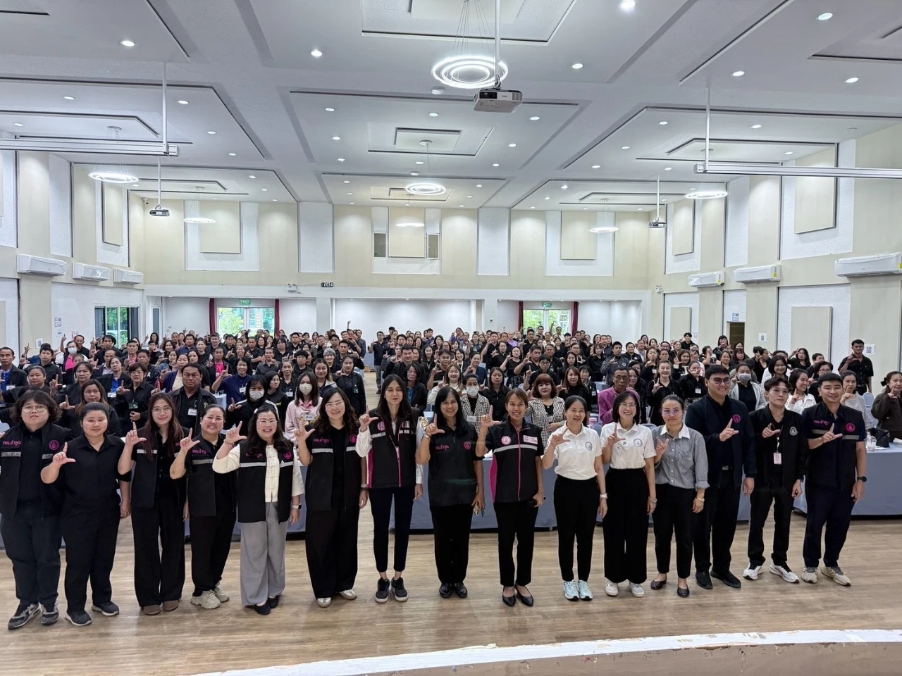 เข้าร่วมโครงการอบรมพัฒนาศักยภาพอาสาสมัครพัฒนาสังคมและความมั่นคงของมนุษย์ เชี่ยวชาญด้านคนพิการ (อพมก.)